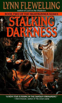 Flewelling Lynn — Stalking Darkness