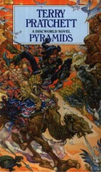 Terry Pratchett — Pyramids